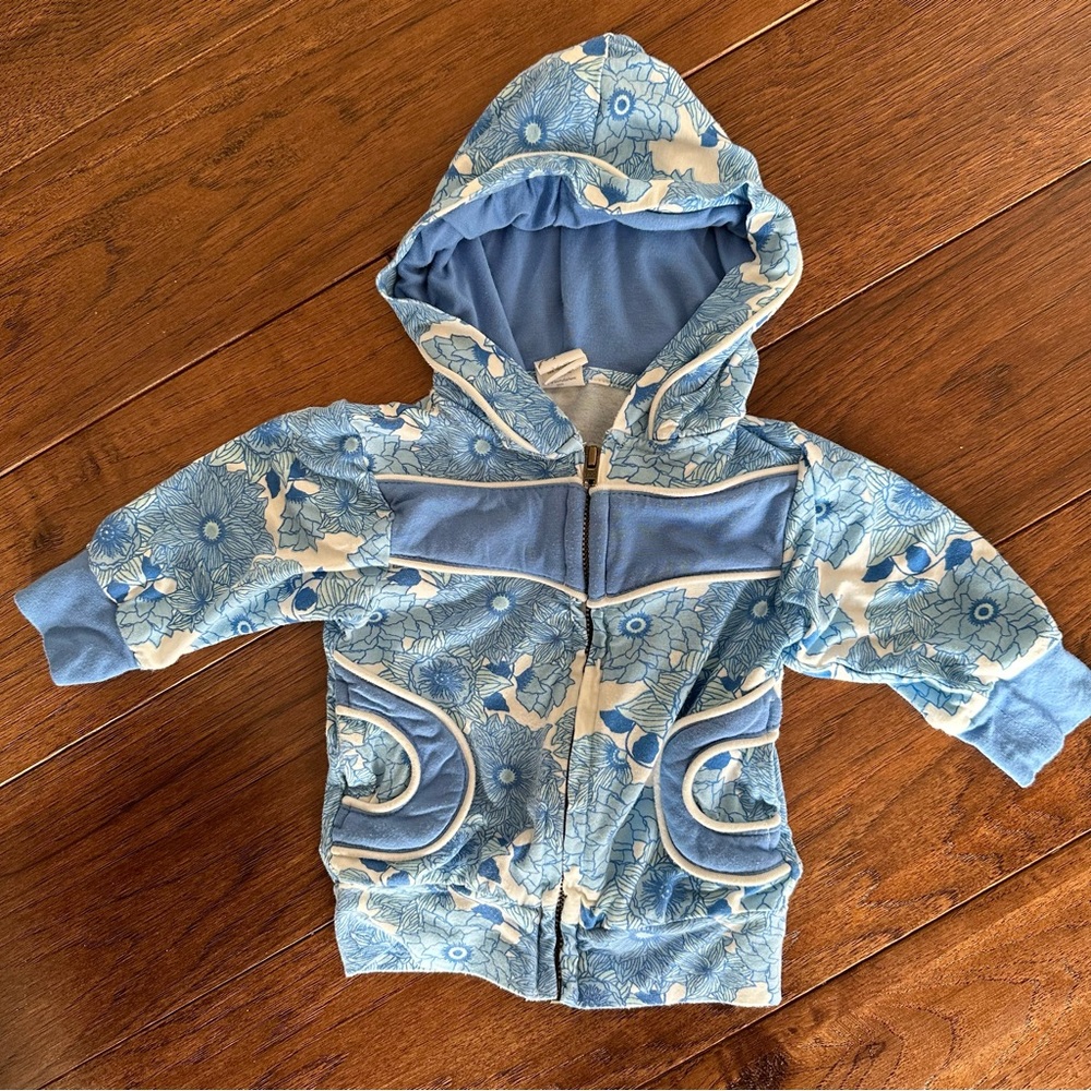 Kate Quinn zip hoodie